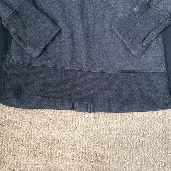 Nike Dri-Fit Lightweight Black & Grey Jacket - Picture 9 of 9